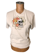 Load image into Gallery viewer, Skull flower t-shirt
